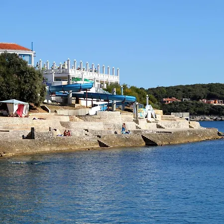 Family Friendly With A Swimming Pool - 23595 Apartment Pula
