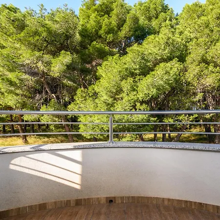 Family-friendly With Swimming Pool - 23595 Daire