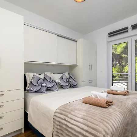 Family Friendly With A Swimming Pool - 23595 Apartment *