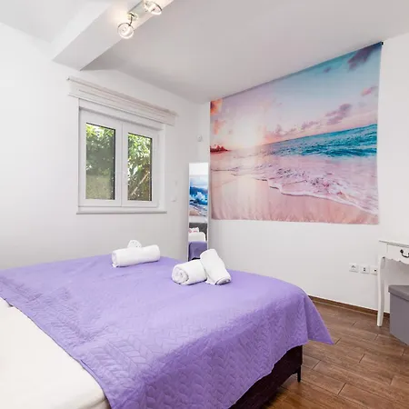 Daire Family-friendly With Swimming Pool - 23595 Pula